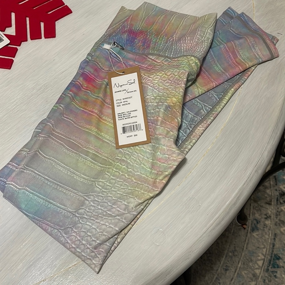 Niyama Sol Leggings NWT